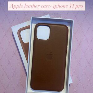 APPLE LEATHER CASE FOR IPHONE 11 PRO!🩷